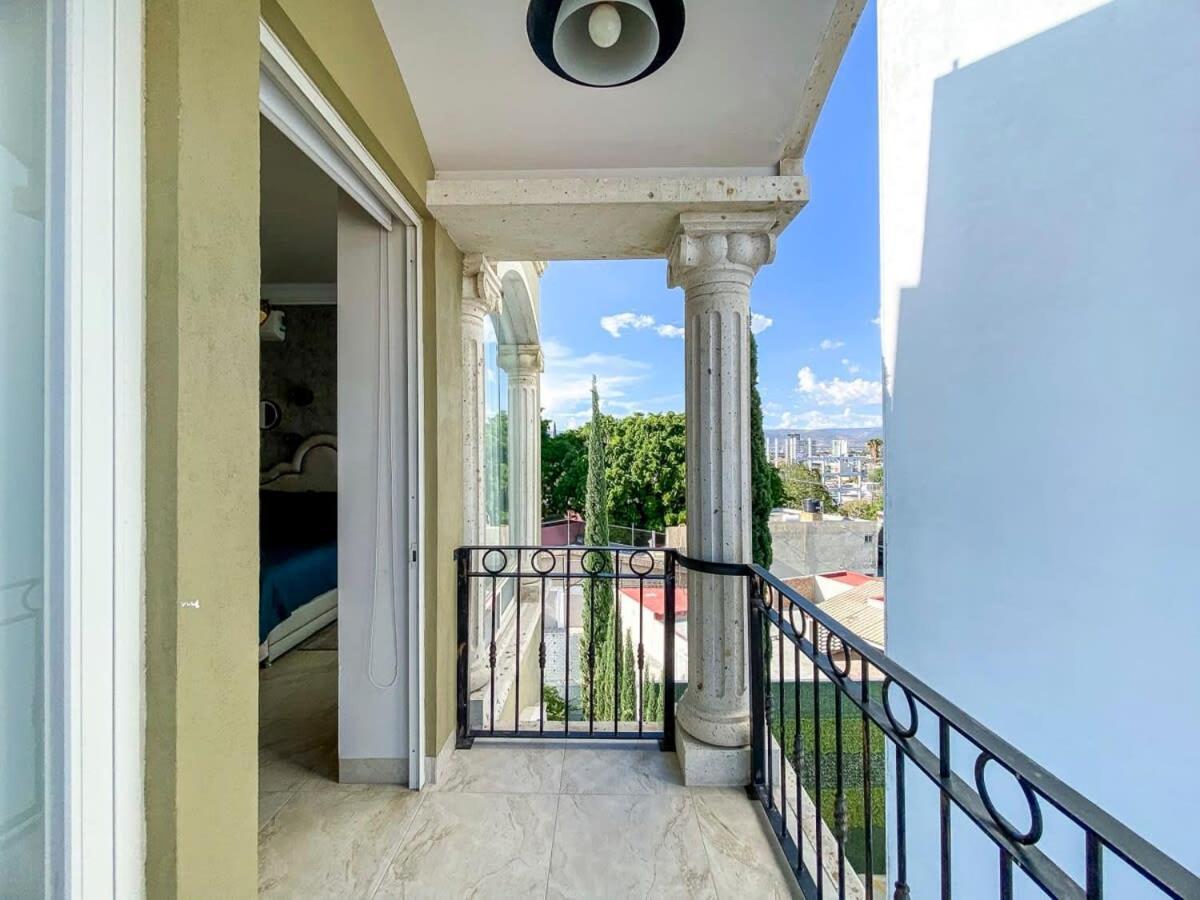 Lujoso Departamento En Leon Apartment ภายนอก รูปภาพ