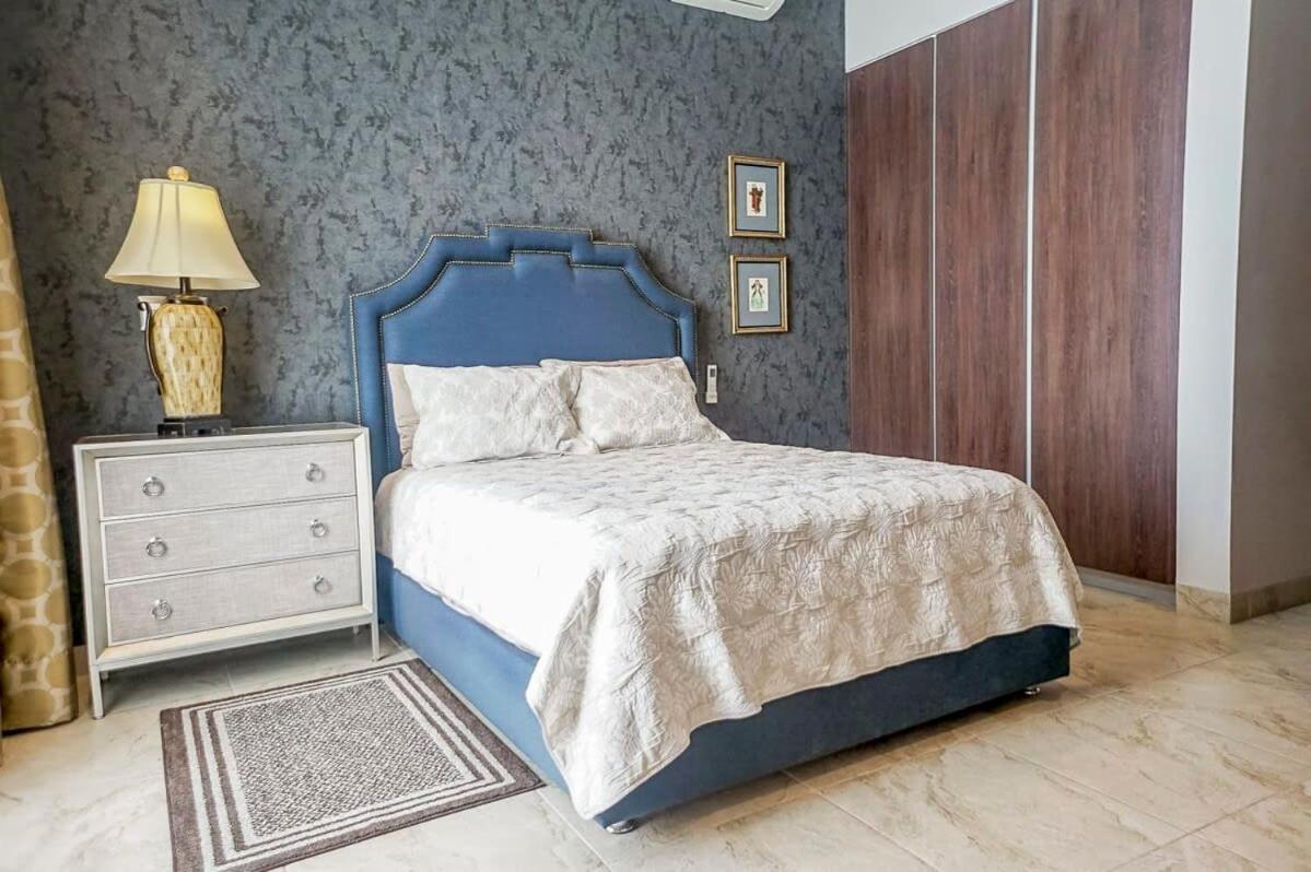 Lujoso Departamento En Leon Apartment ภายนอก รูปภาพ